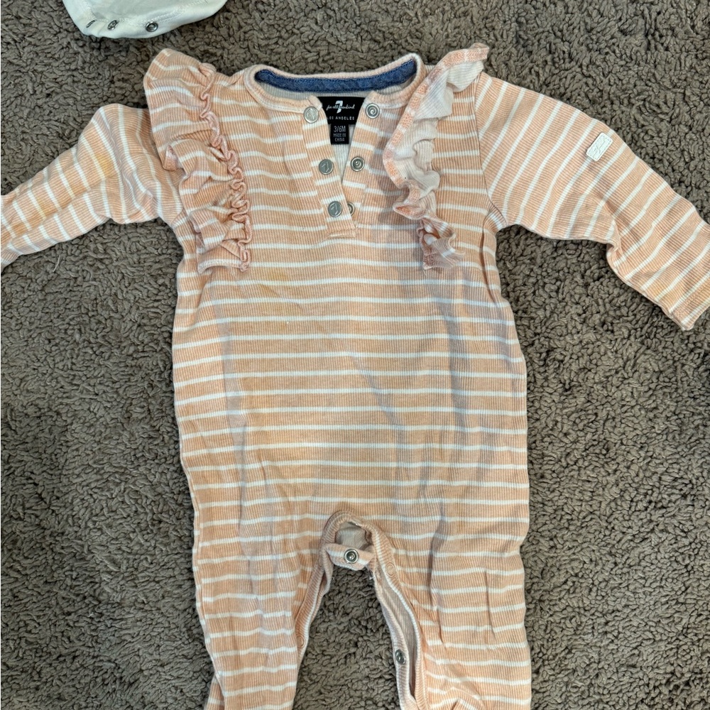 7FAM one pieces 3-6mo